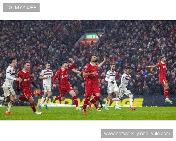 曼联最新动态：球队引援计划与赛季目标全面解析