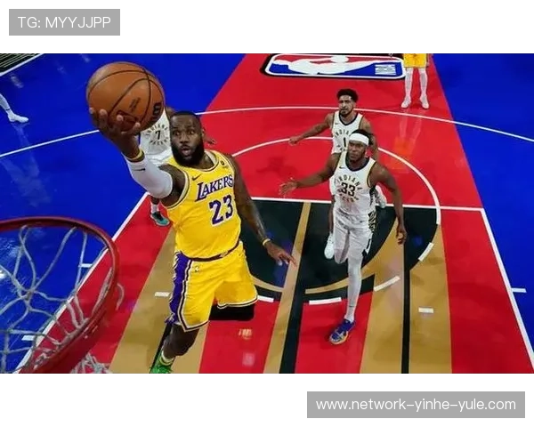 湖人连胜势头强劲 詹姆斯率队冲击季后赛关键胜利